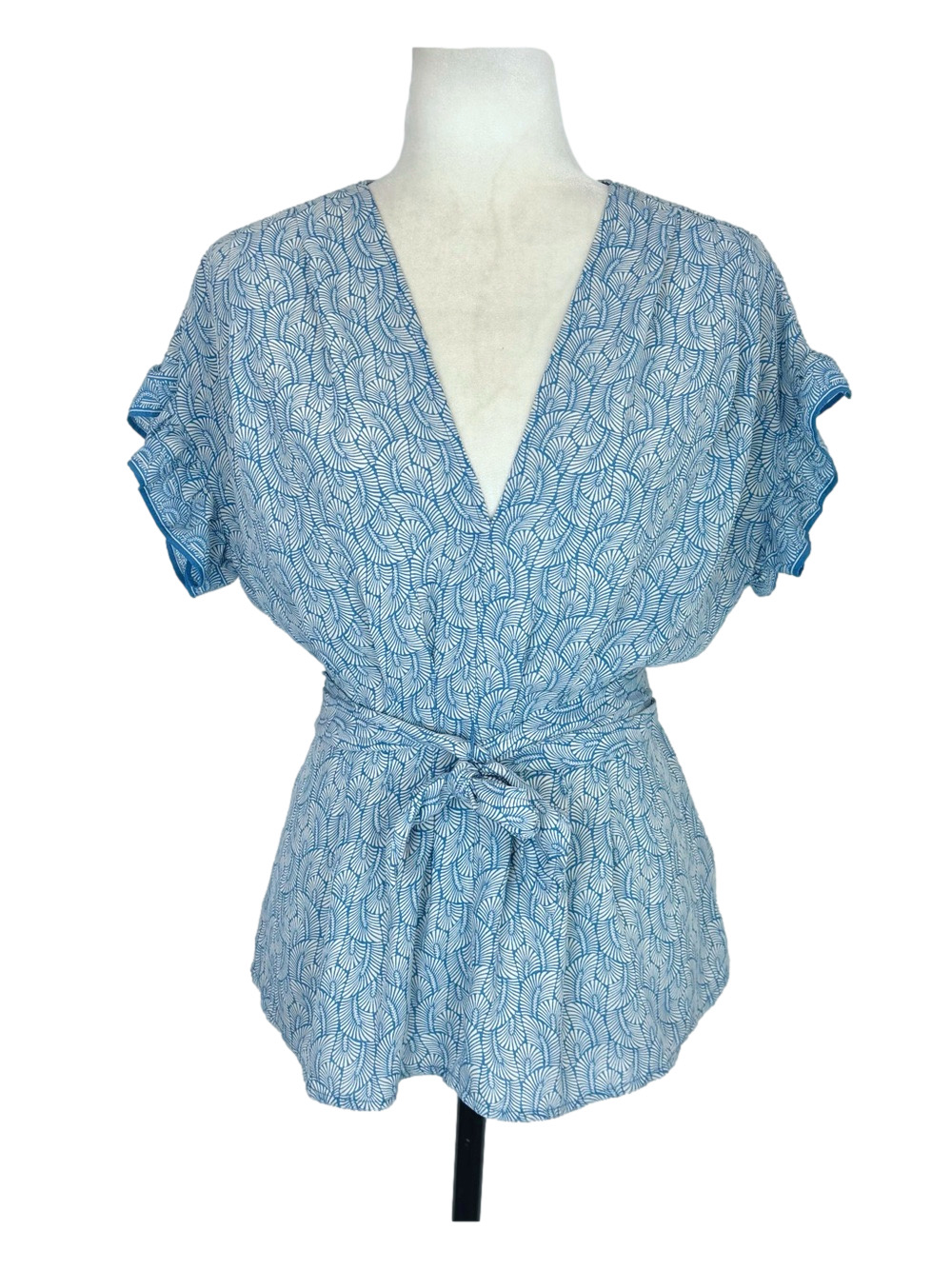 Max Studio blue waist tie blouse